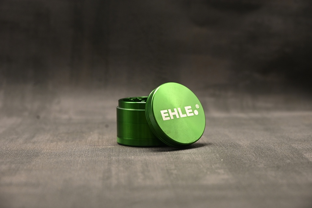 EHLE.-Aluminium Grinder, 63mm, 4 teilig, inkl.Pollenschaber und Säckchen